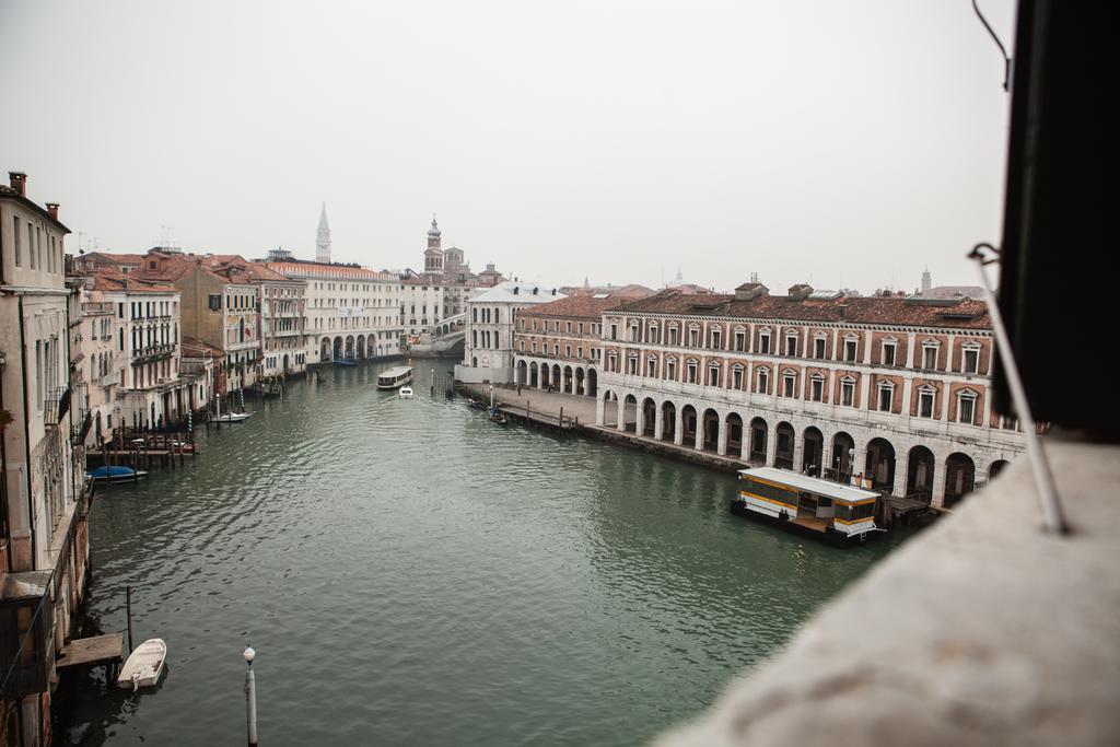 Ai Santi Apostoli Venice